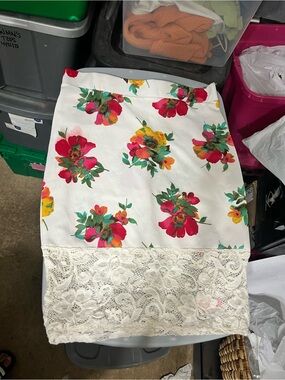 Ultra Teeze White Floral Pencil Skirt with Lace Hem